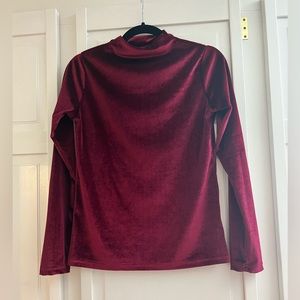 Beautiful velvet cranberry cowl necklace top M